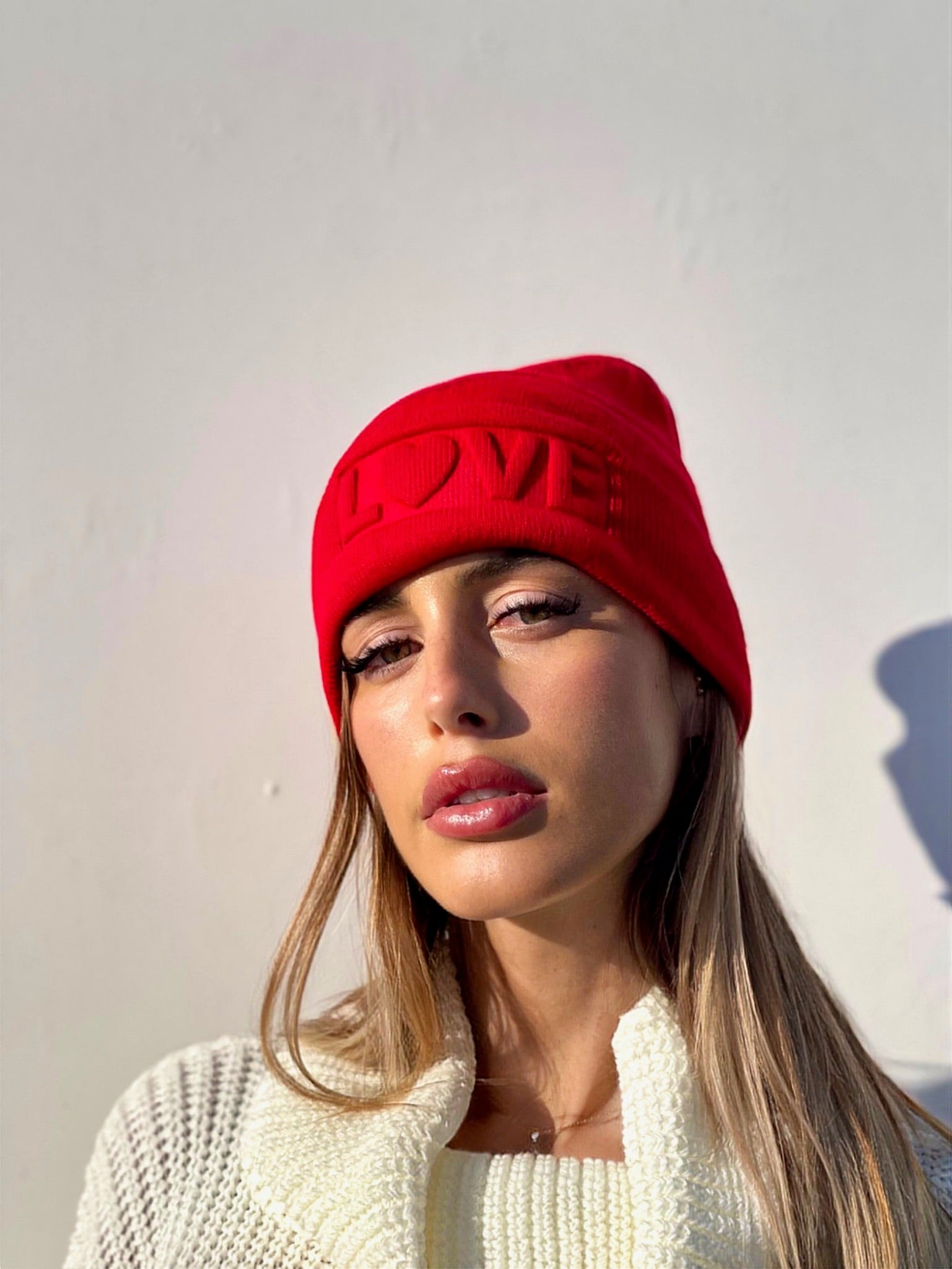 Cappello love rosso