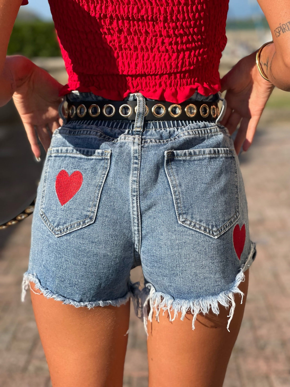 Short a caramella con cuori rossi
