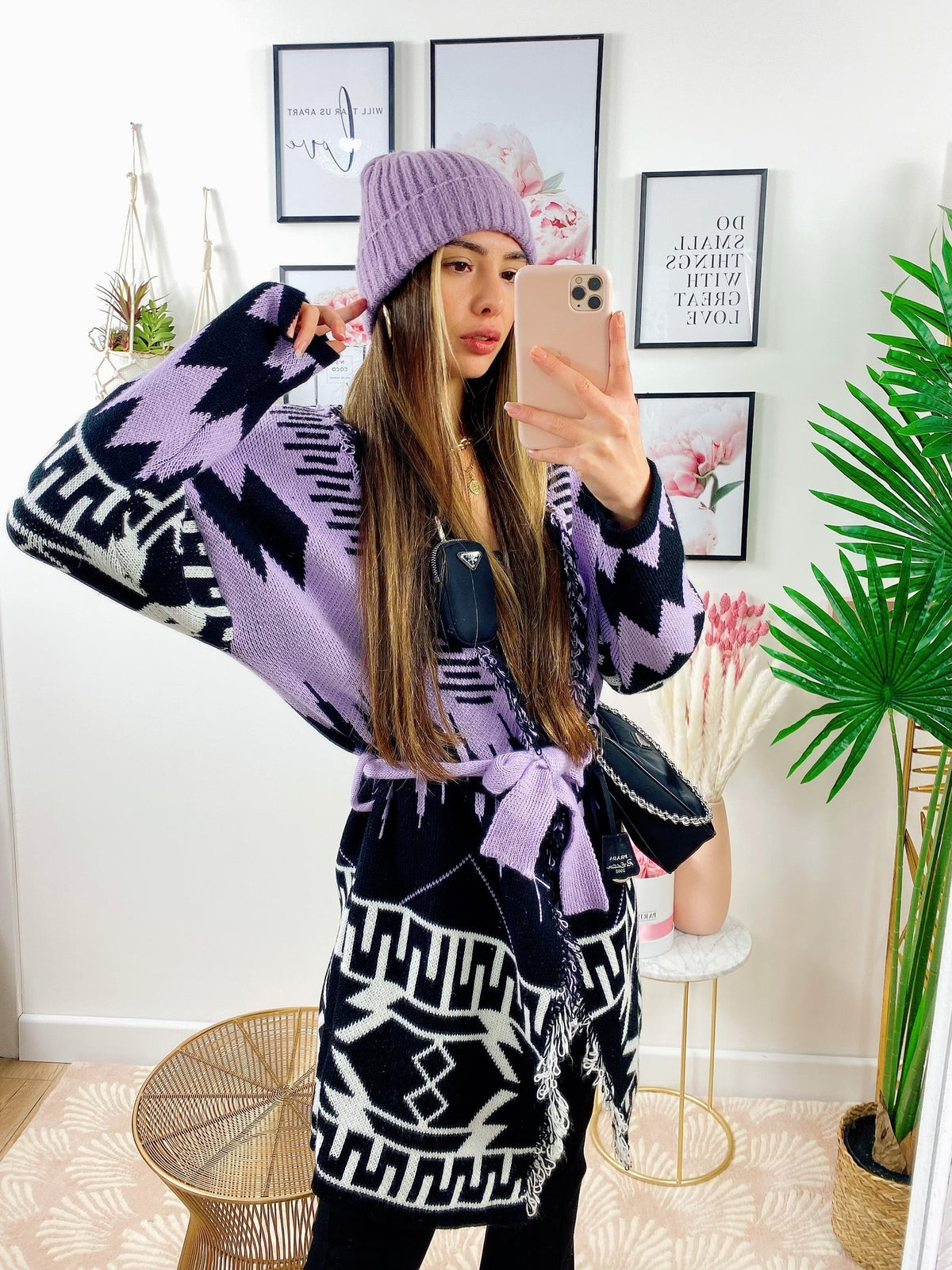 Cardigan lilla con frange e cinta