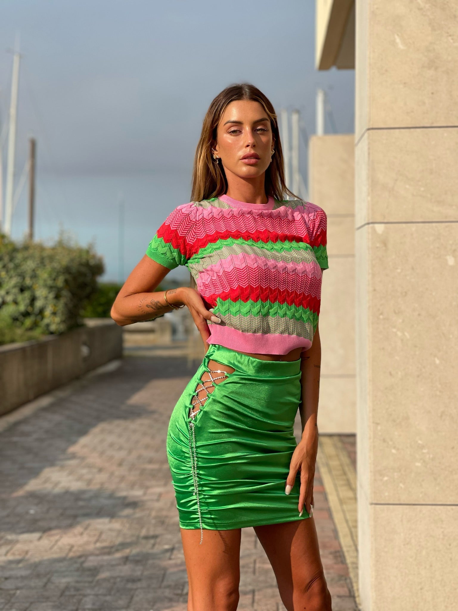 Maglia rosa e verde con cuori