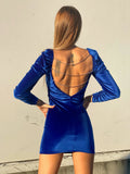 Abito in velluto blu elettrico con schiena aperta