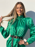 Abito in raso verde smeraldo