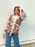 Cardigan zebrato beige con frange e cinta