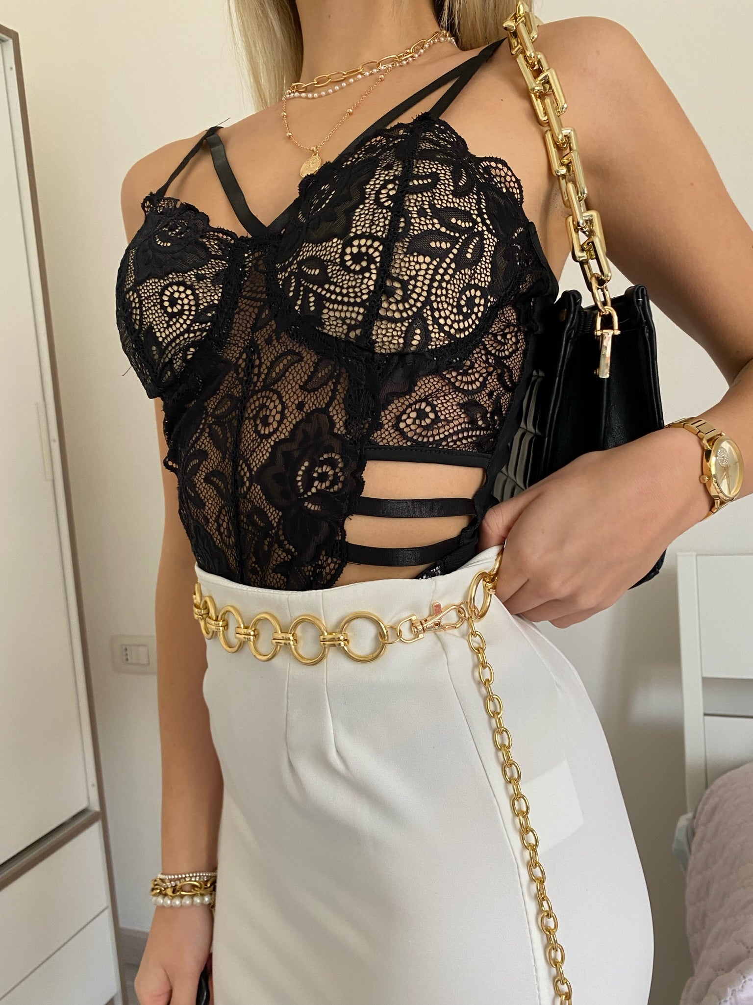 Body in pizzo nero