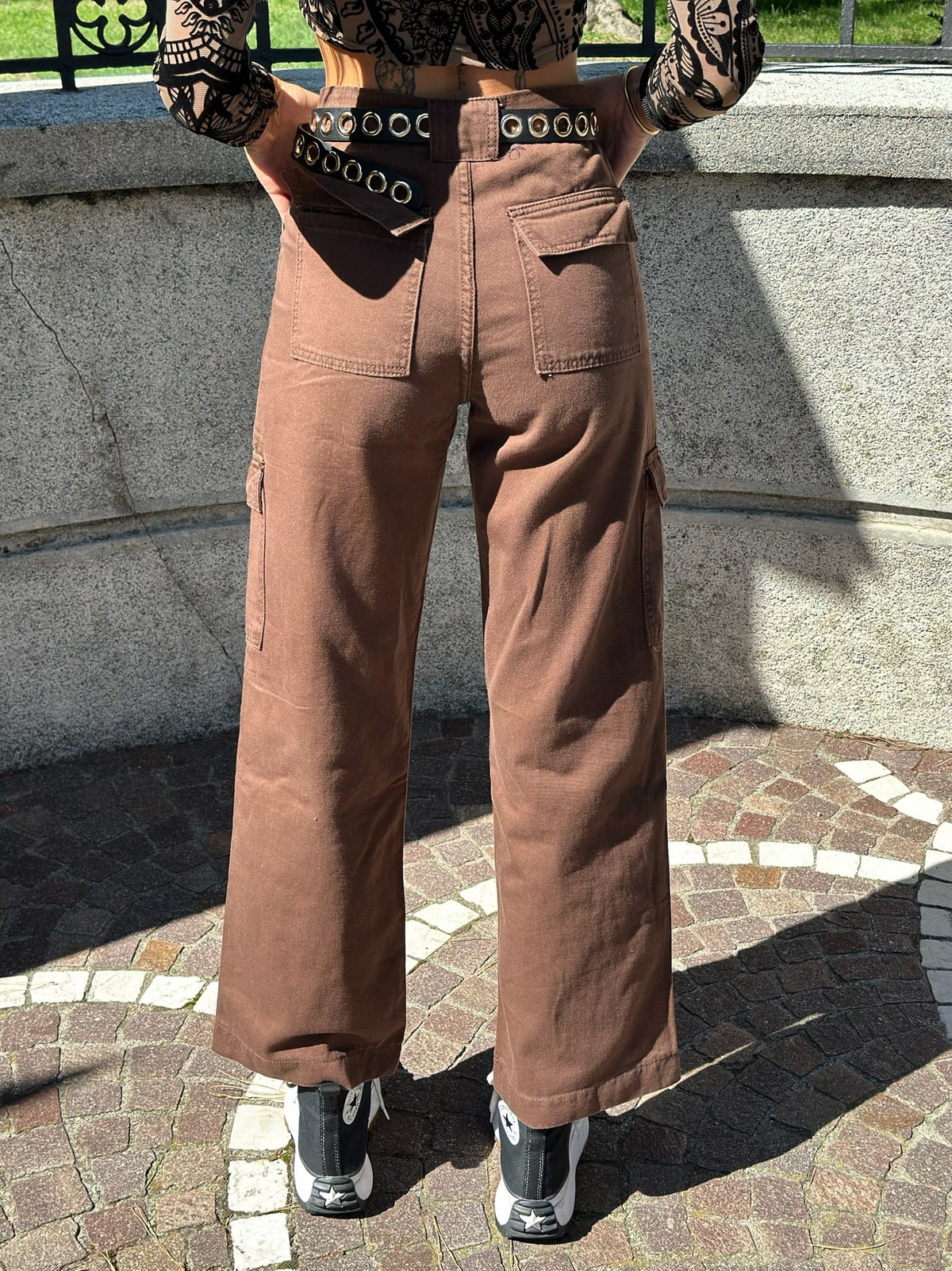 Pantalone cargo choco