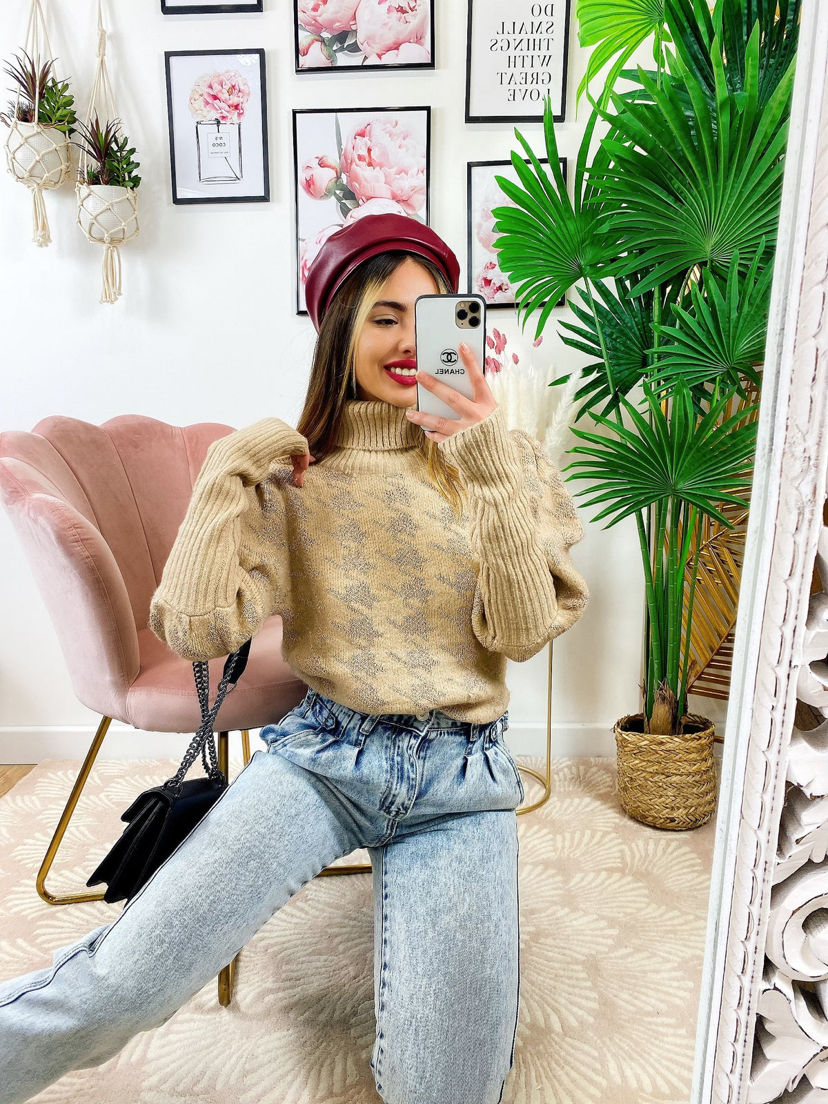 Maglione collo alto beige e oro