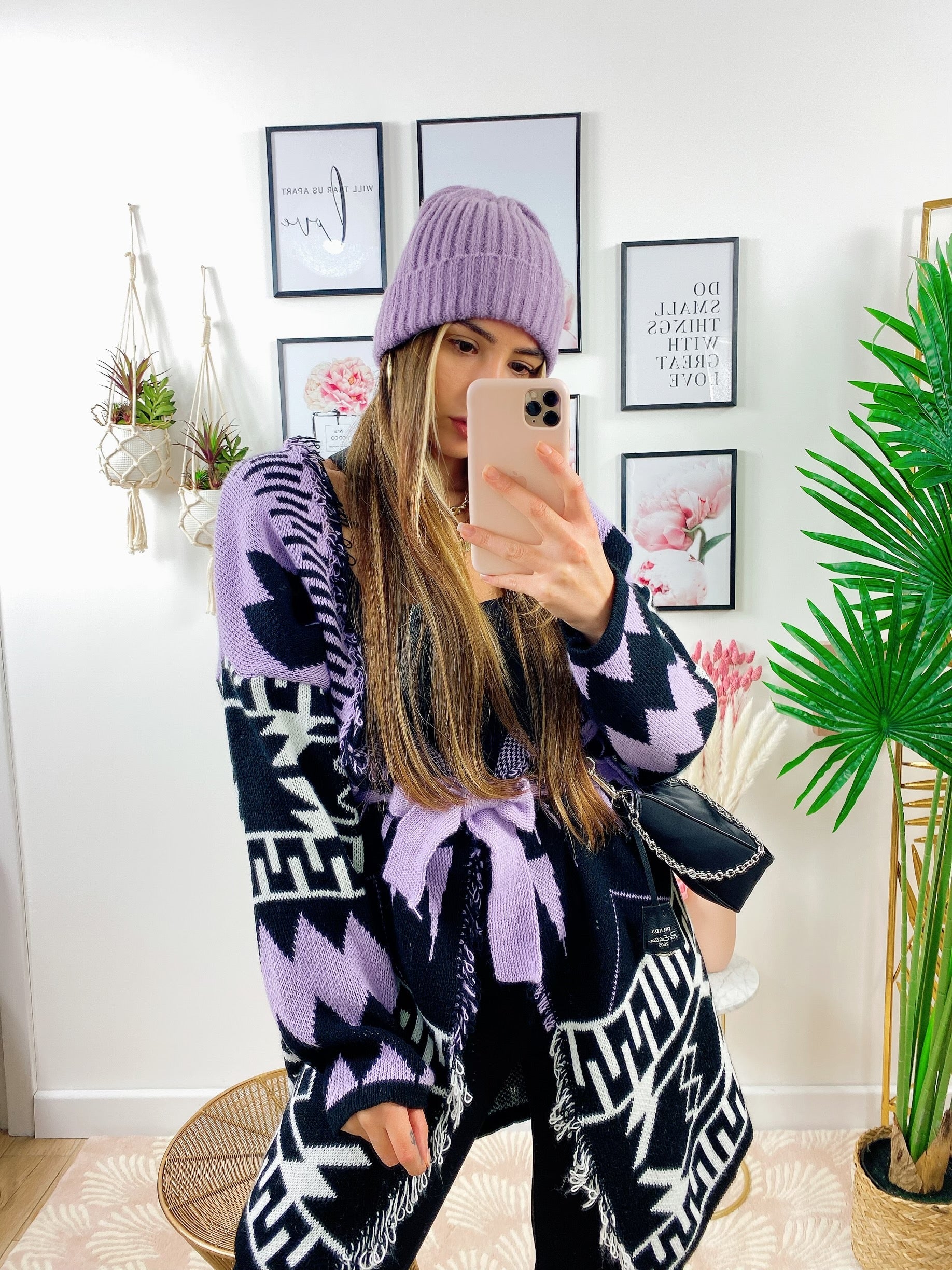 Cardigan lilla con frange e cinta