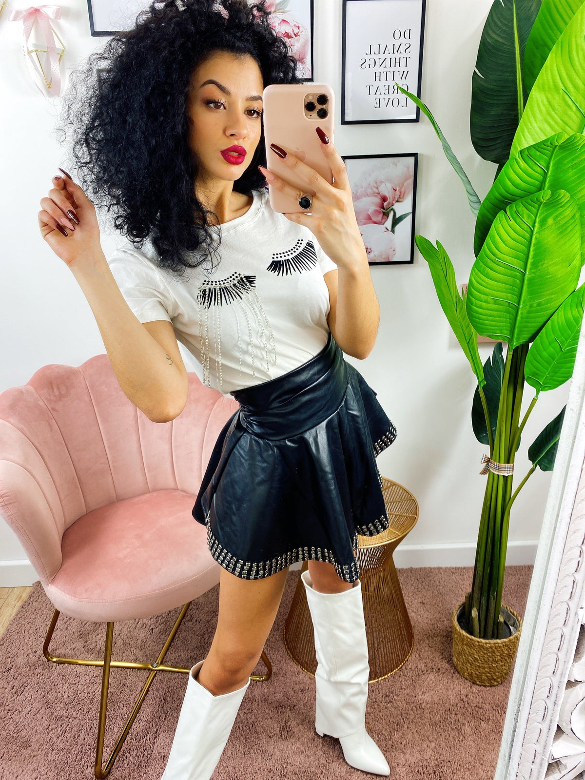 Short in ecopelle black con borchie