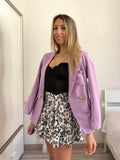 Giacca lilla con bottoni oro