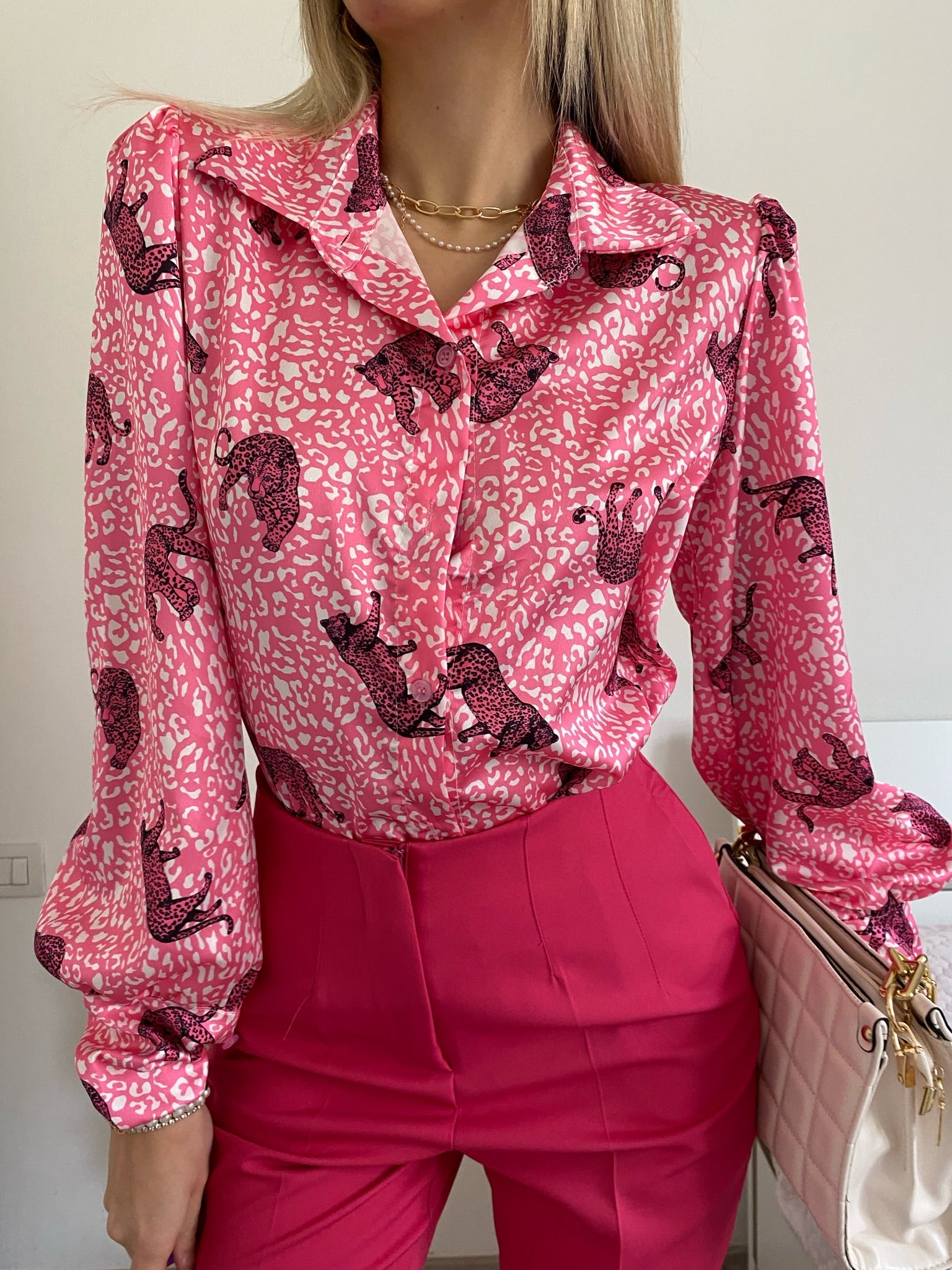 Camicia con stampa animalier fuxia
