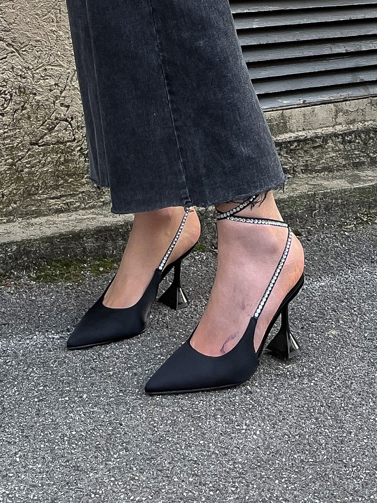 Sandali con strass nero