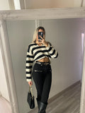 Pull nero e panna con colletto