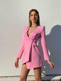 Abito a blazer con bottone rosa barbie