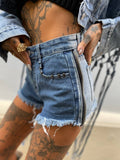 Short jeans borchie e patch