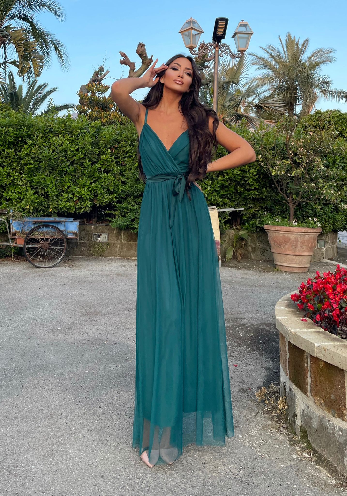 Abito lungo in tulle petrolio