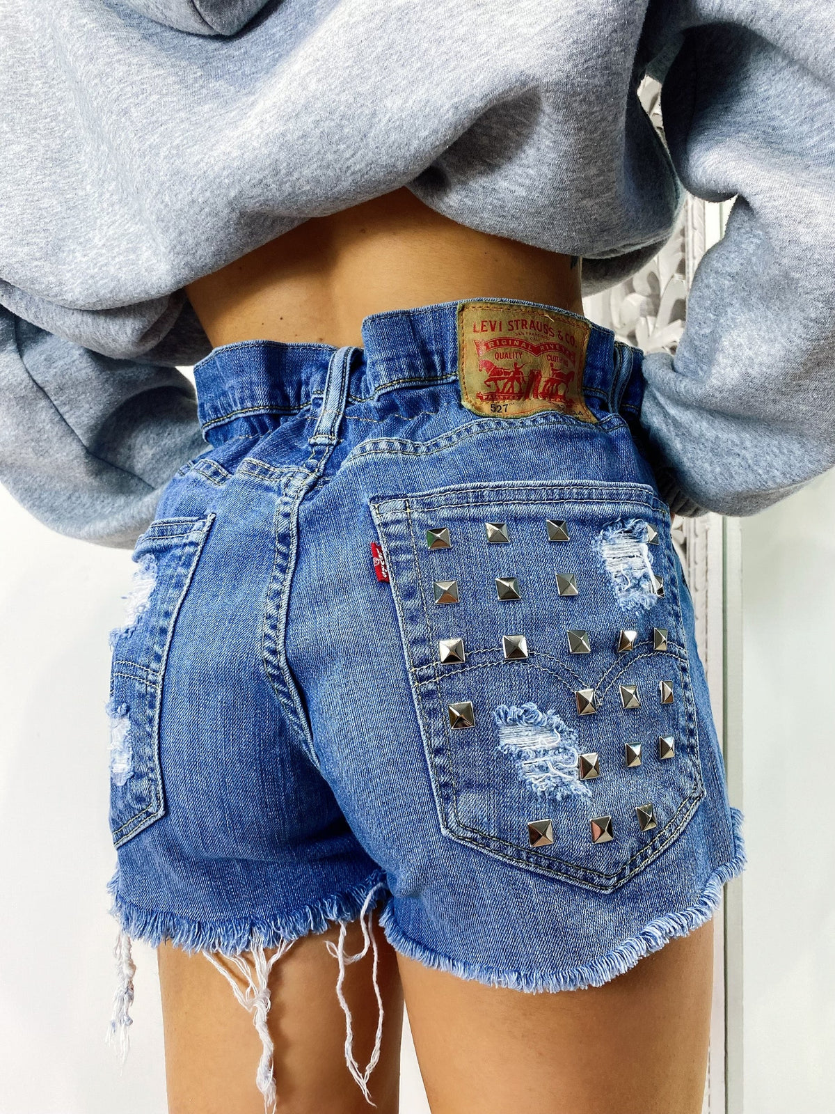 Short Levi’s Vintage con Borchie bagno medio