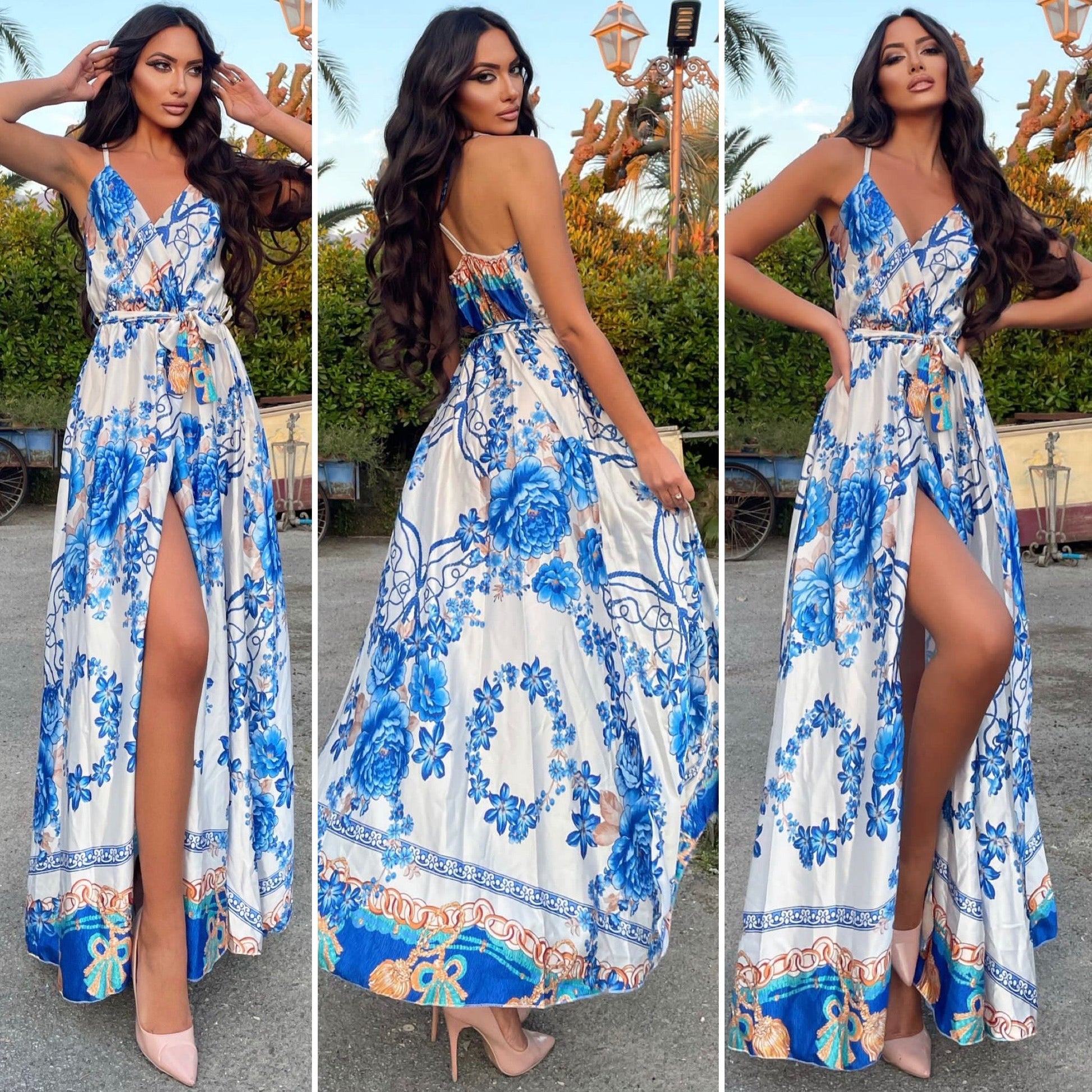 Abito con spacco fiori azzurri