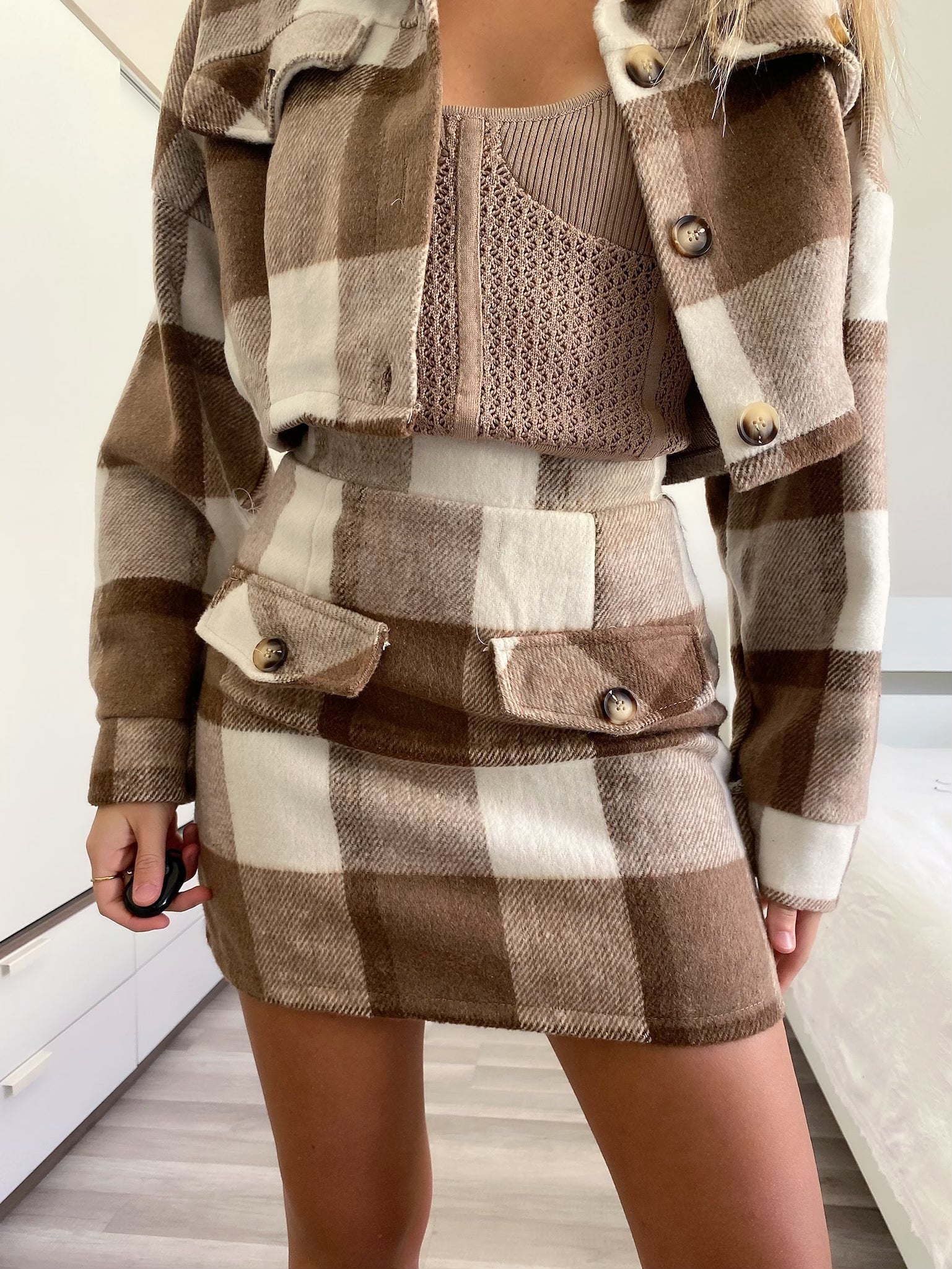 Completo giacca e gonna tweed nude