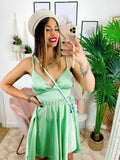 Abito in raso con gonna asimmetrica menta