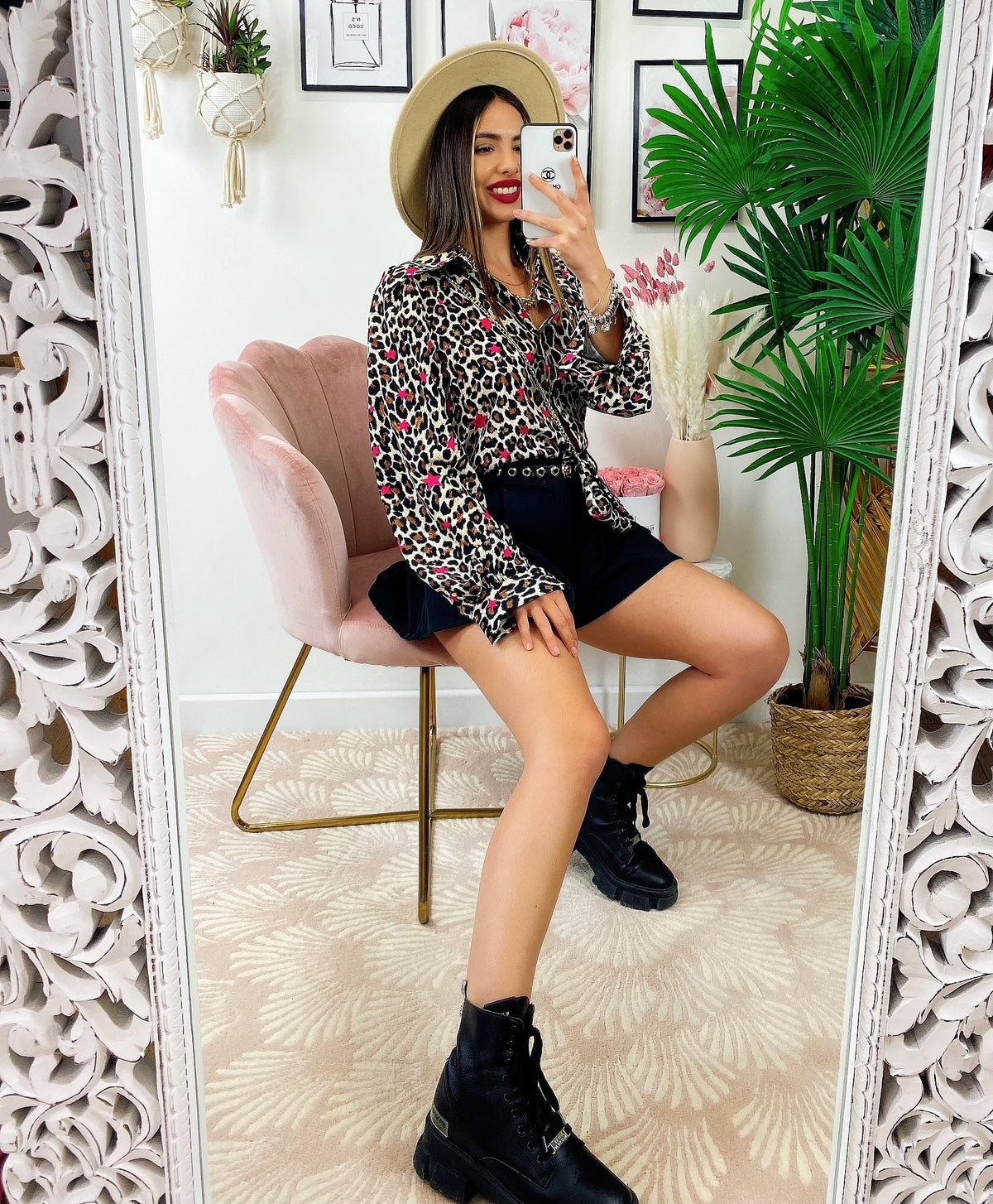 Camicia Maculata con Stelle fucsia e borsetta inclusa