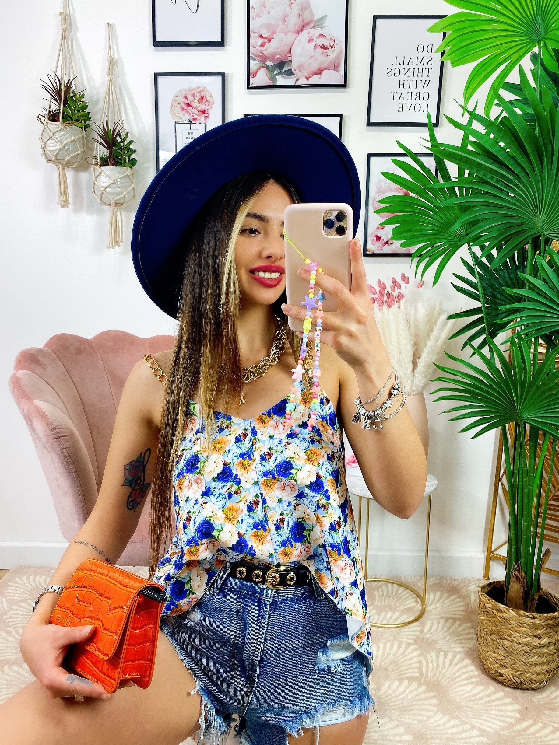 Maxi maglia floreale con catena dettagli blu