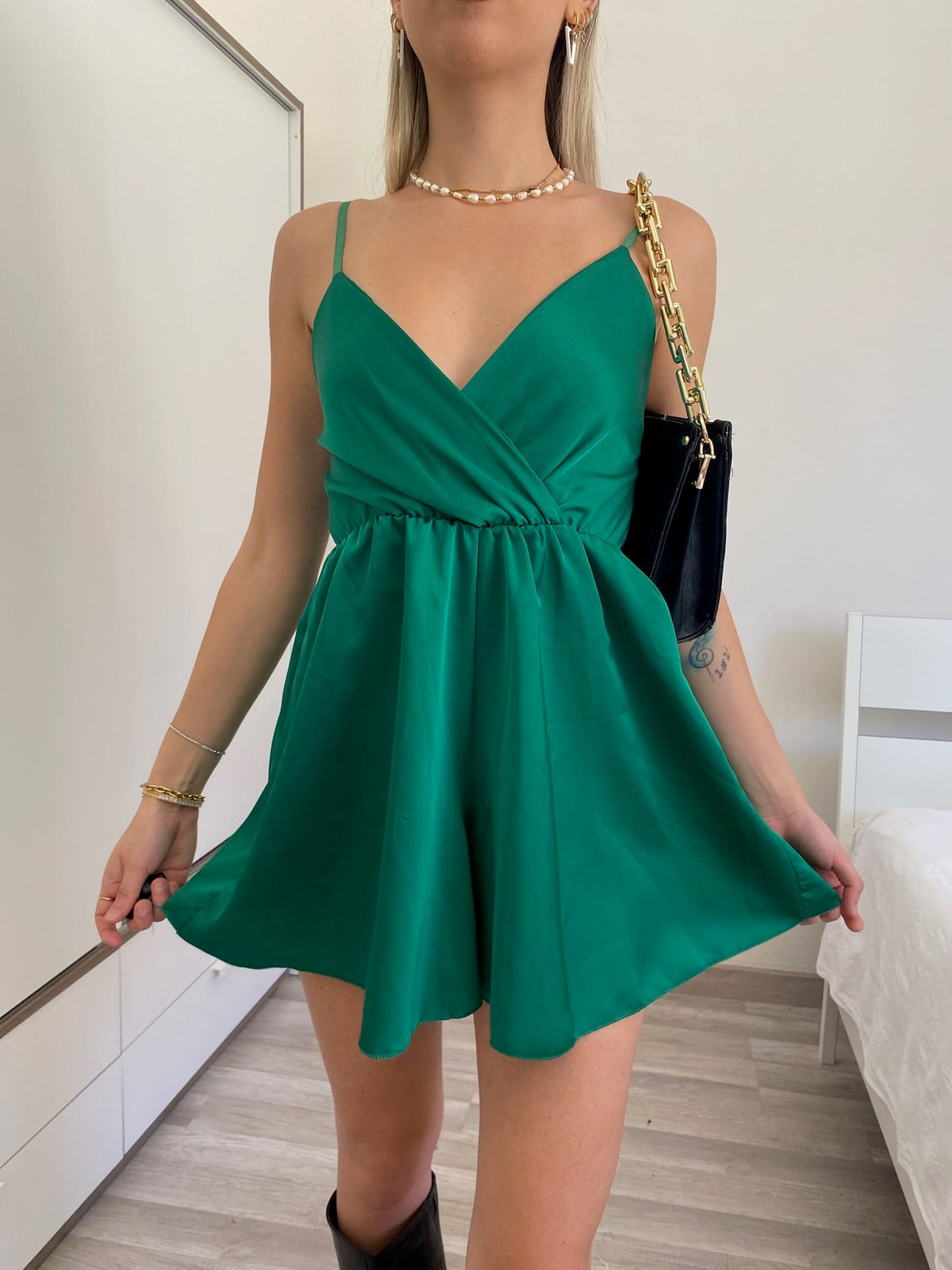 Tutina in raso verde