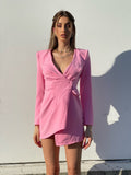 Abito a blazer con bottone rosa barbie