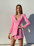 Abito a blazer con bottone rosa barbie