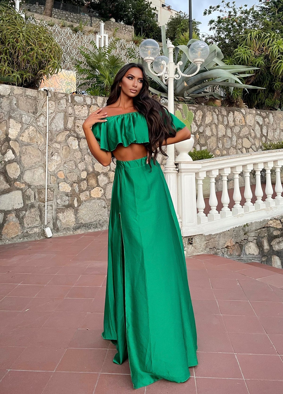 Completo top e gonna verde