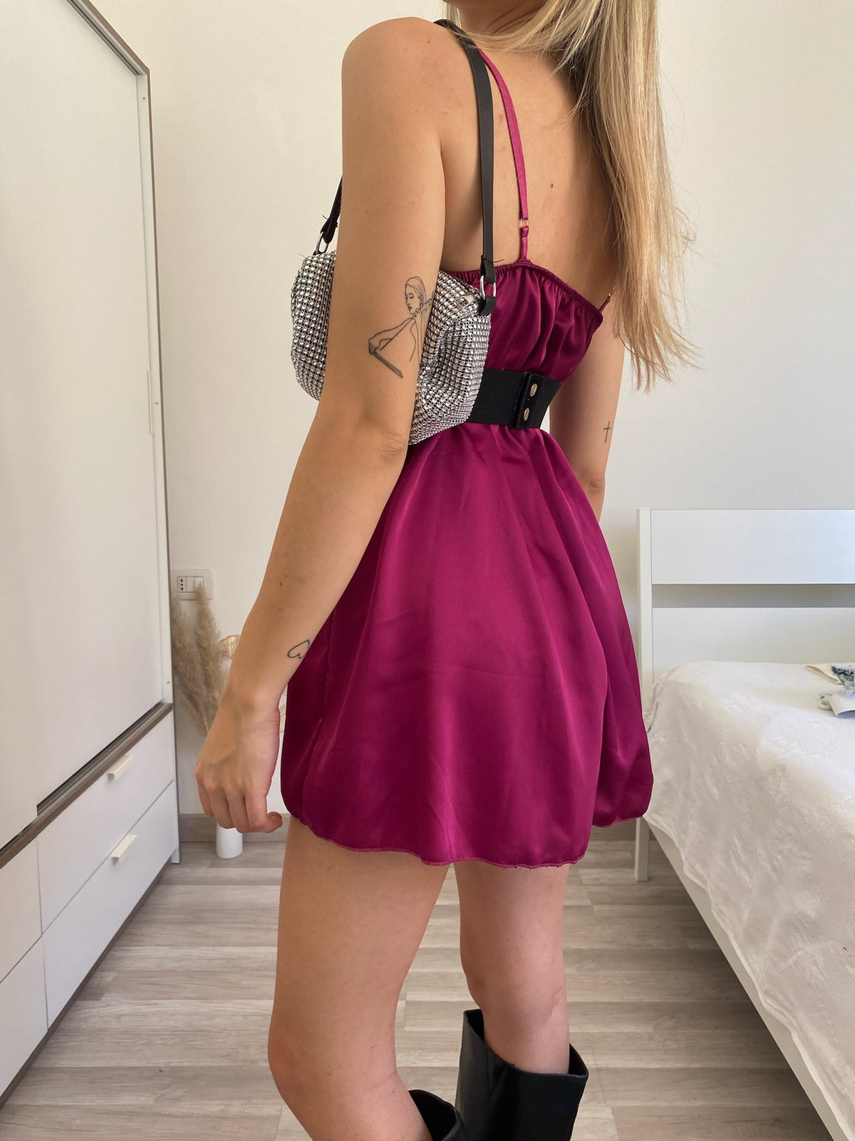 Tutina in raso ciliegia