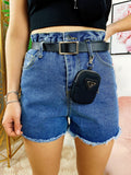 Short di jeans con borsetta