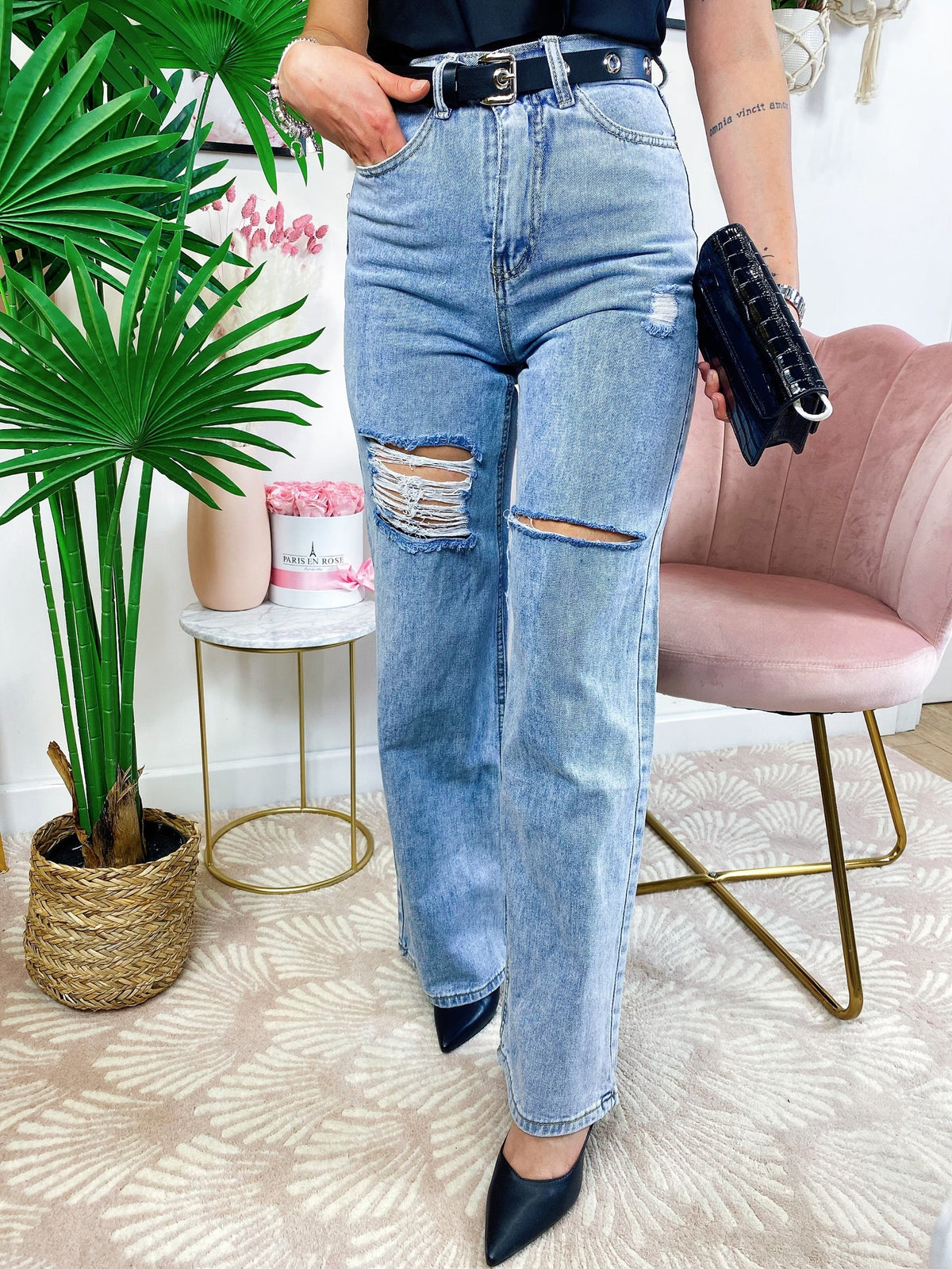 Jeans boyfriend zampa larga con maxi spacchi