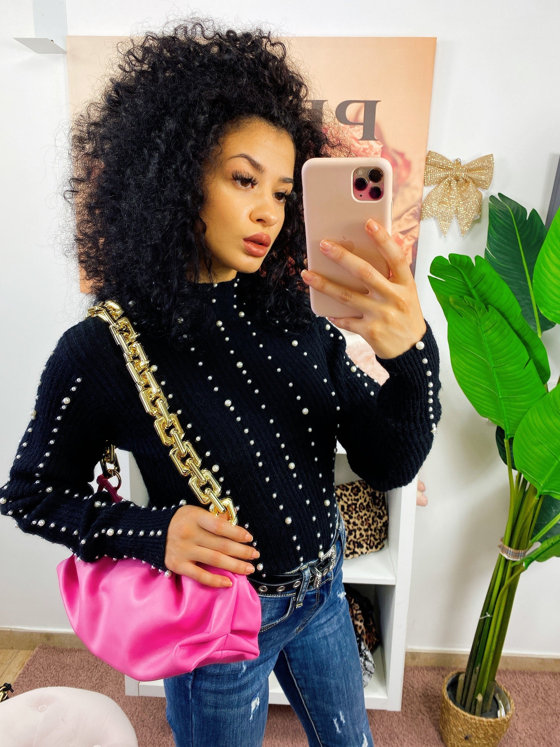 Maglione ricamato con perle