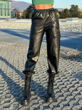 Pantalone in ecopelle con catenina nero