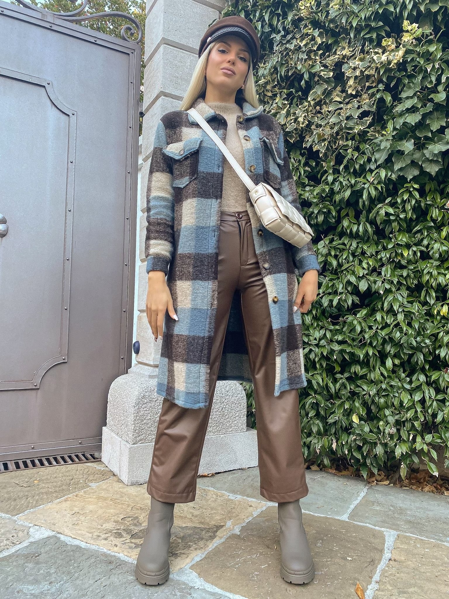 Pantalone in ecopelle marrone