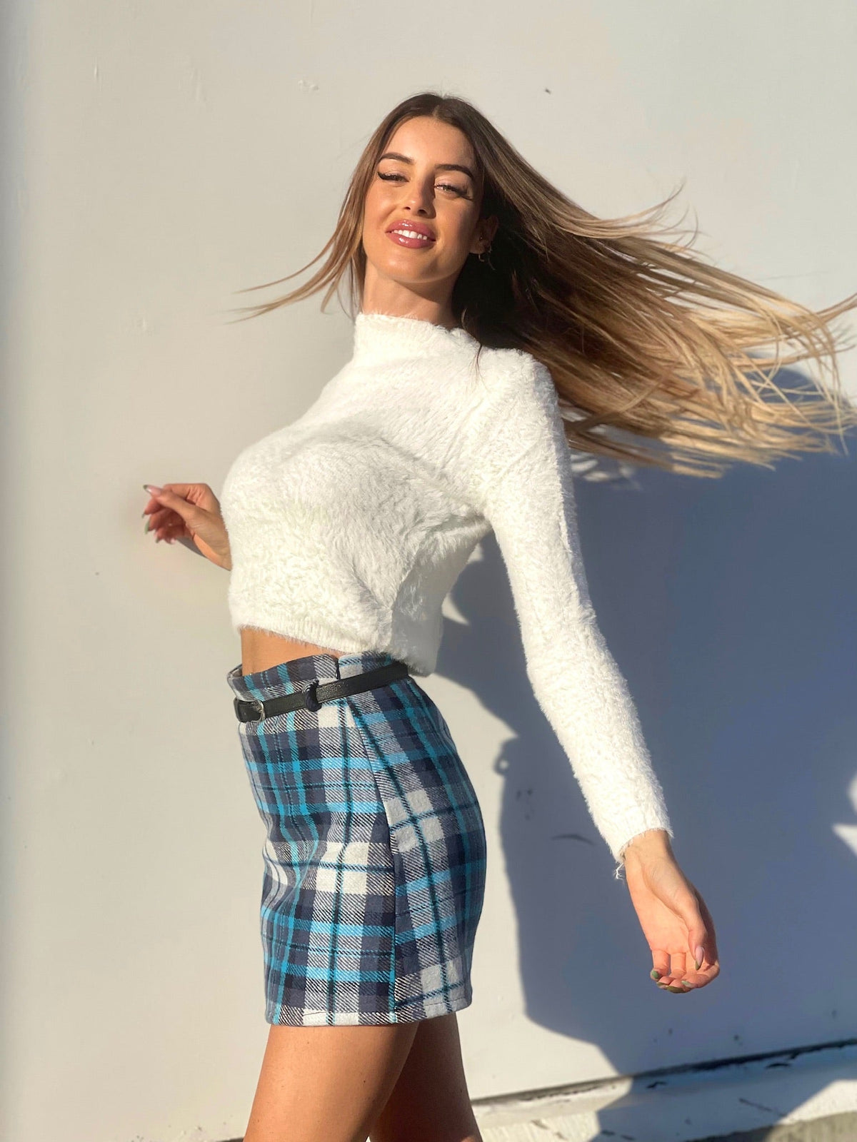 Maglioncino morbidissimo con collo bianco