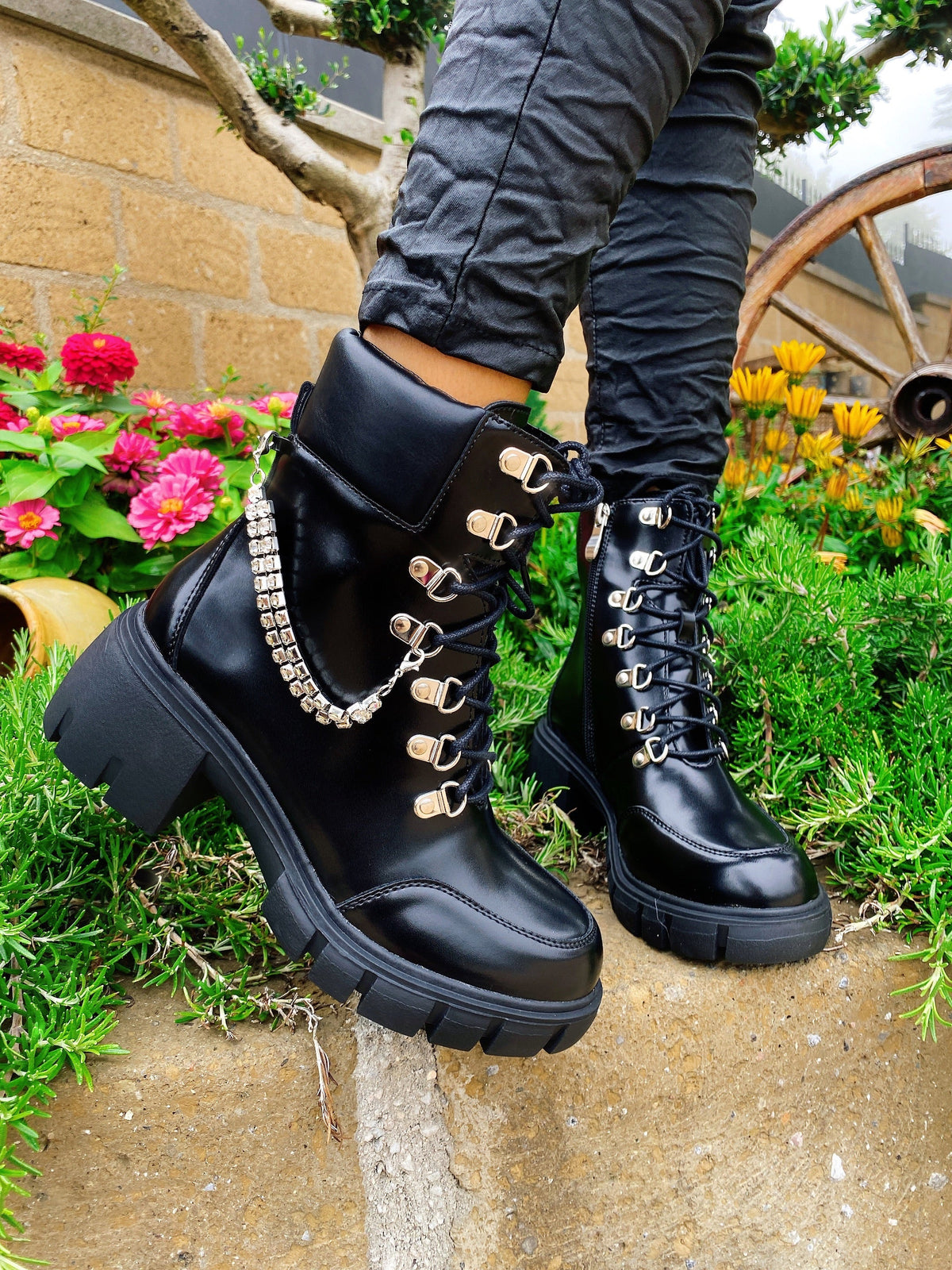 Biker con catenina di strass