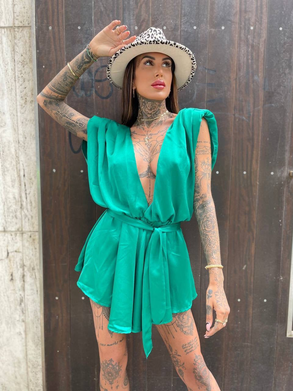 Tutina in raso verde