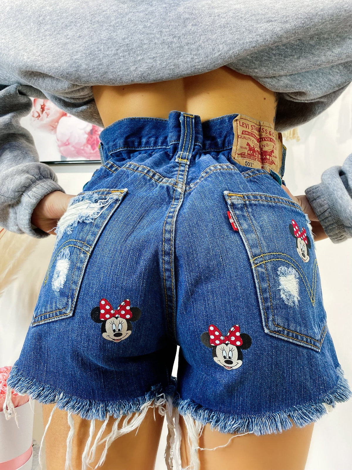 Short Levi’s Vintage con stampa topolina e strappi