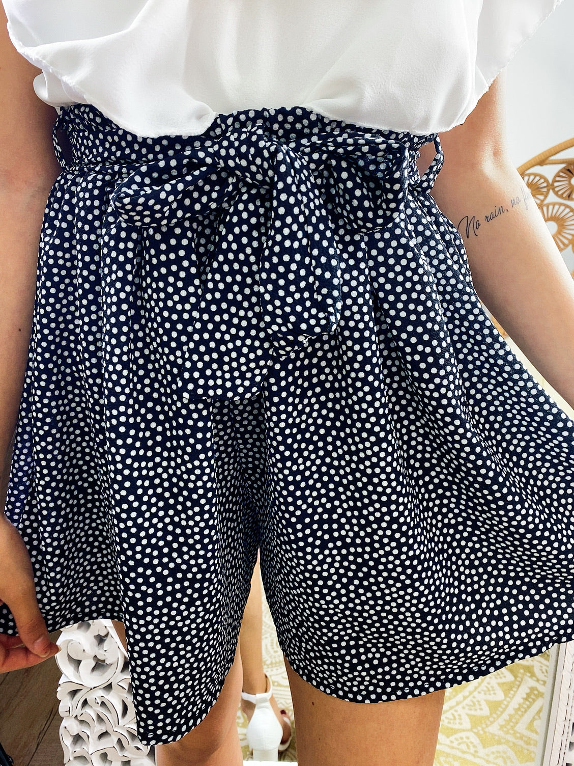 Short a pois con fiocco