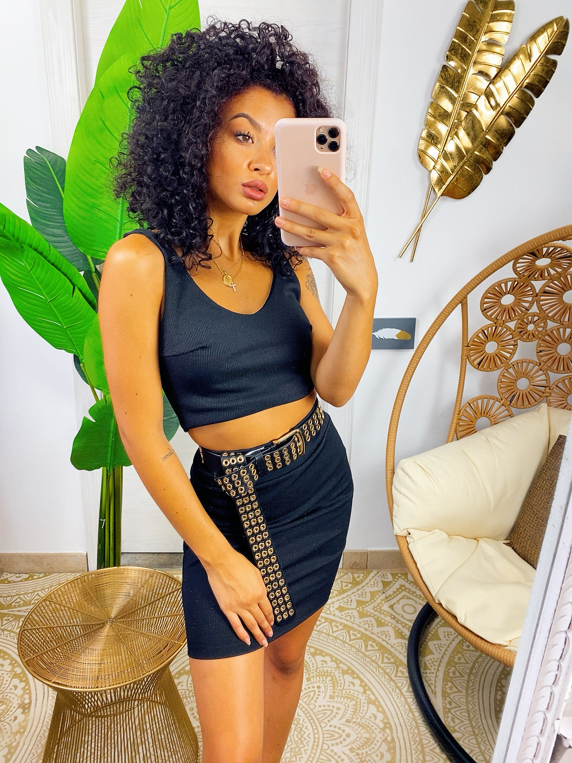 Completo top e gonna