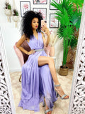 Abito in tulle lilla con cintura in strass