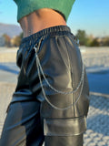 Pantalone in ecopelle con catenina nero
