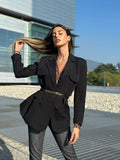 Blazer over nero con cintura