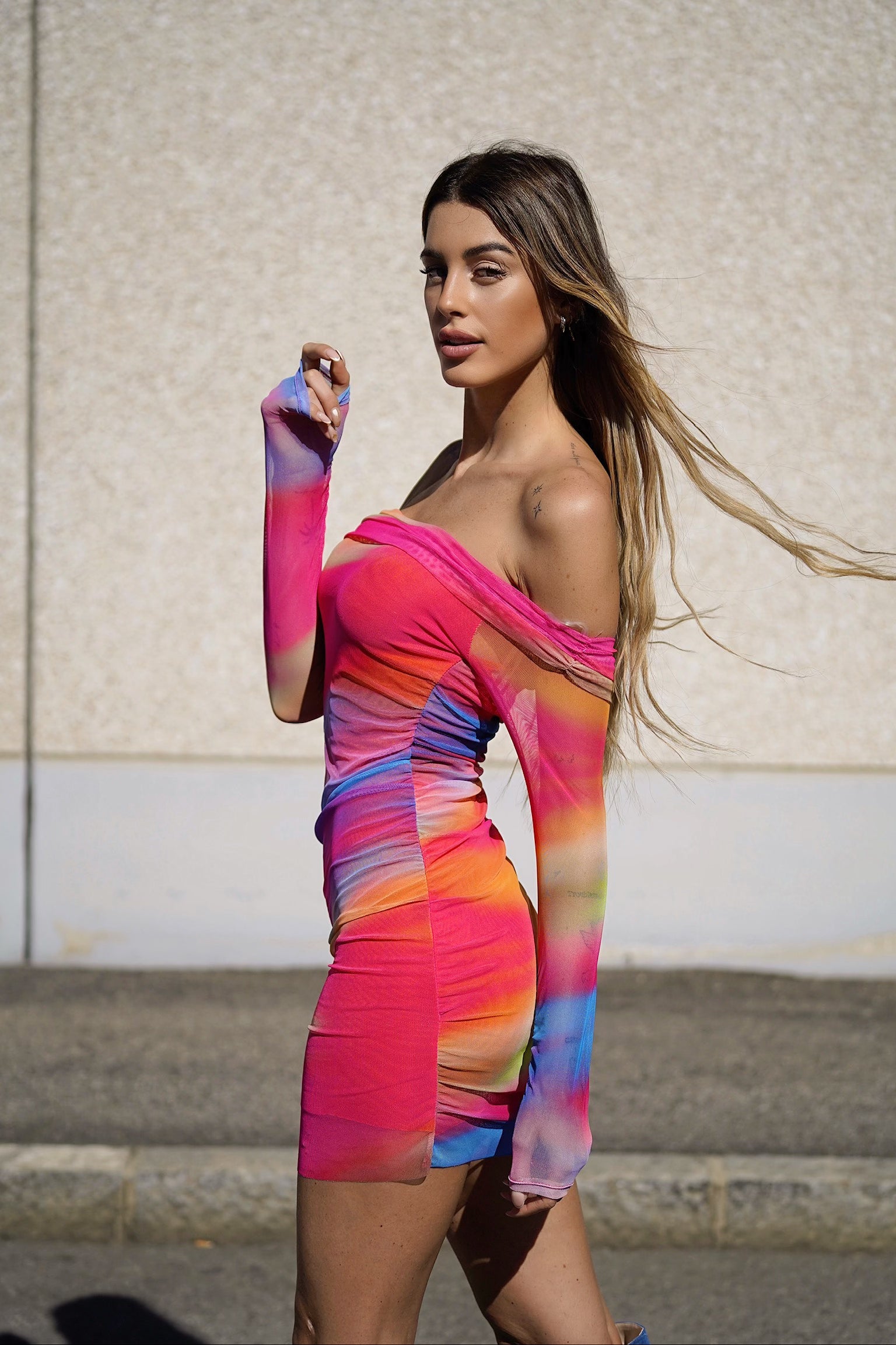 Abito multicolor con scollo