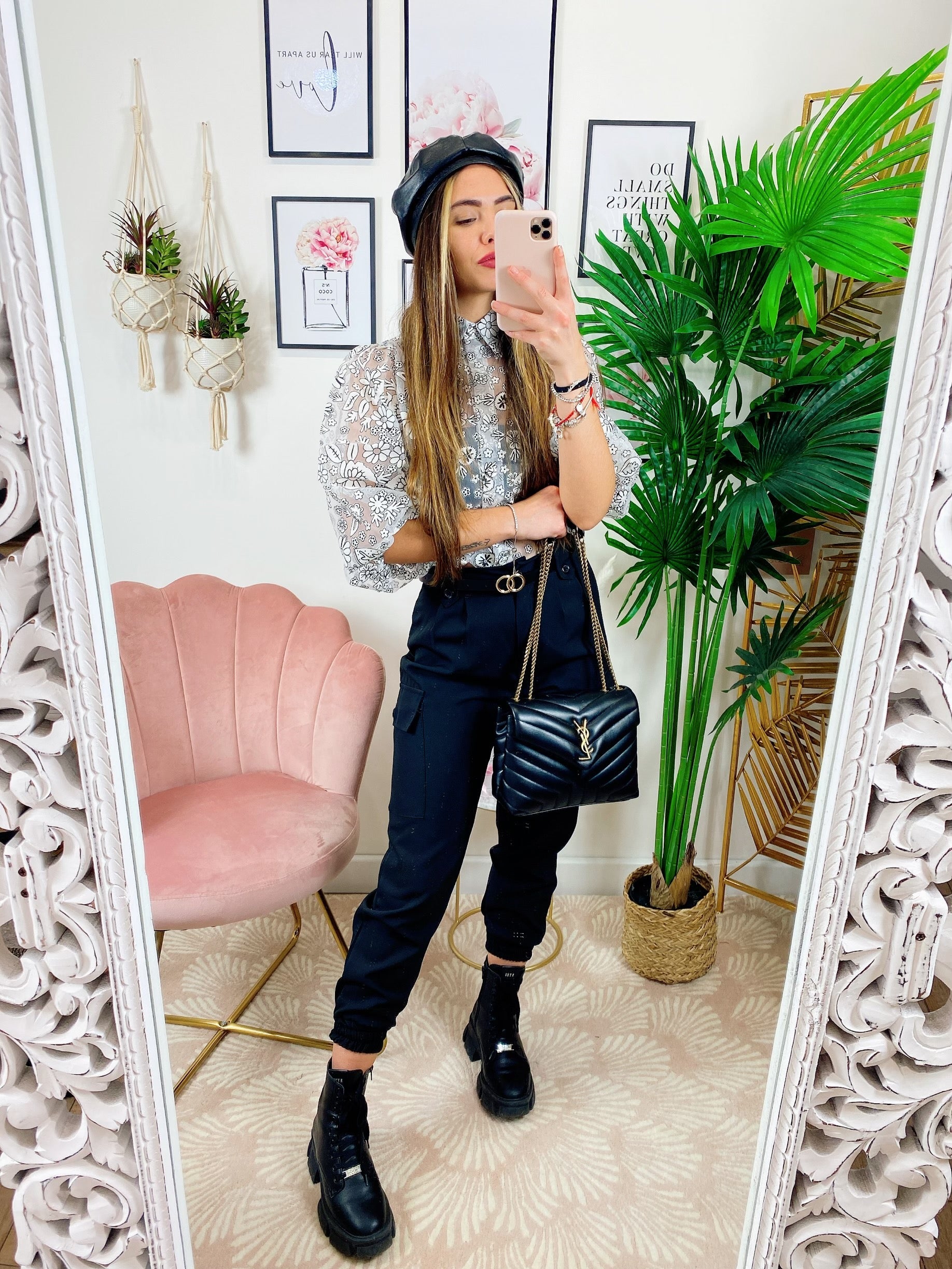 Pantalone con tasche laterali e cintura nero