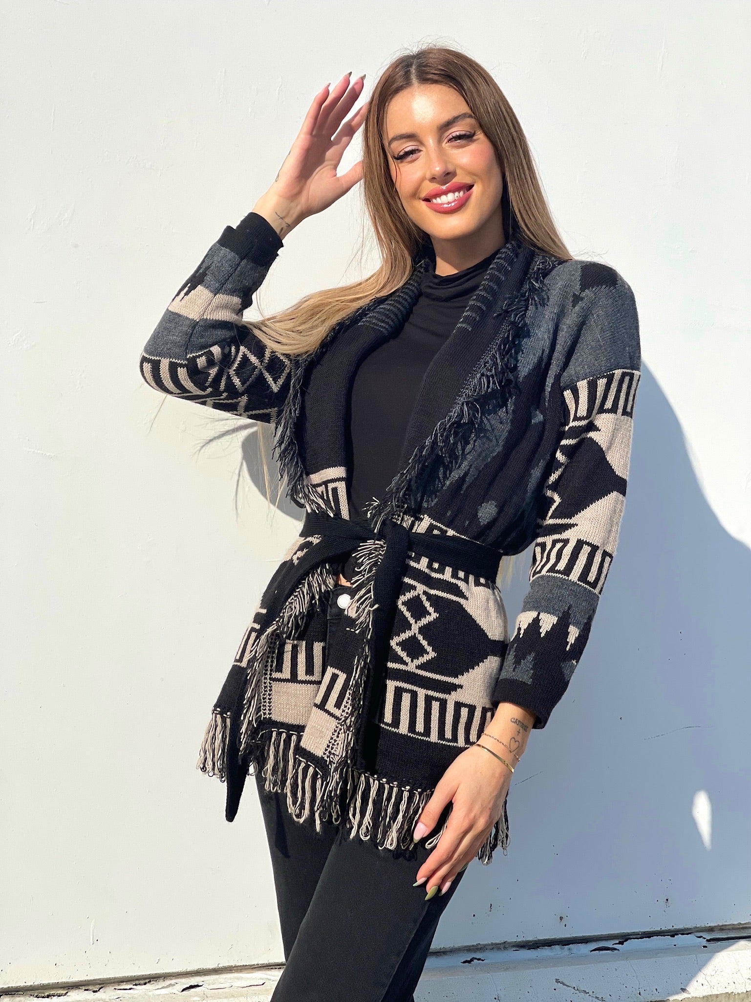 Cardigan frange e cinta dettaglio beige