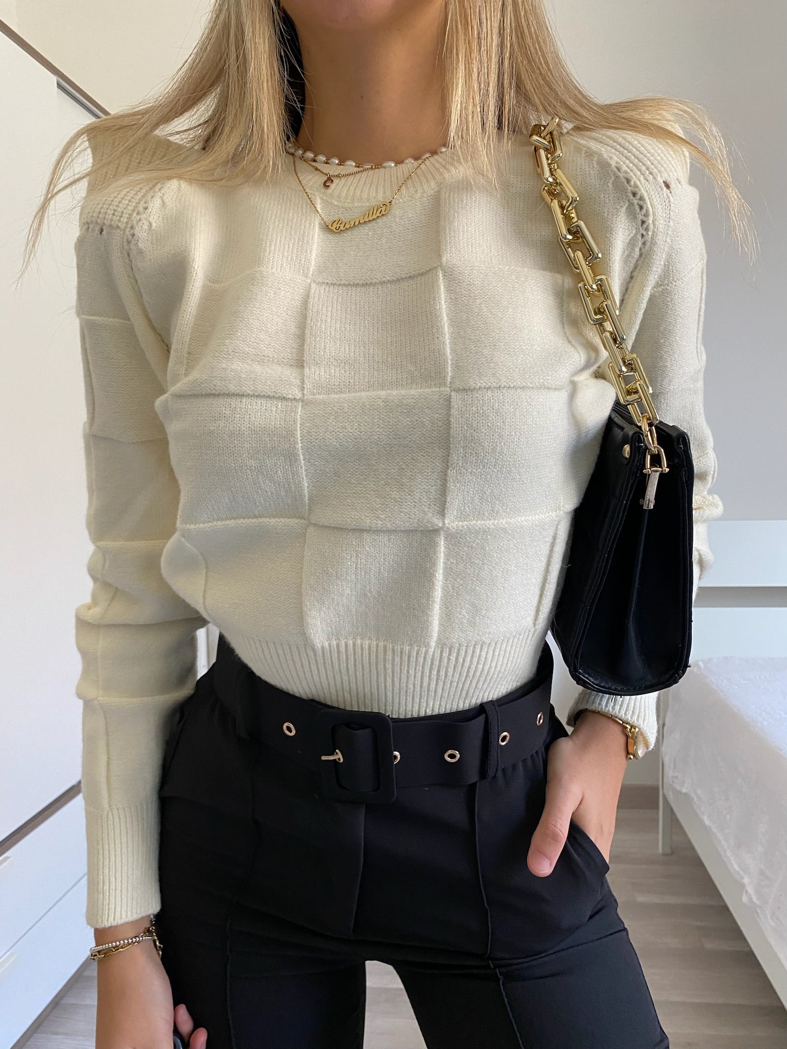 Maglione spalle bombate