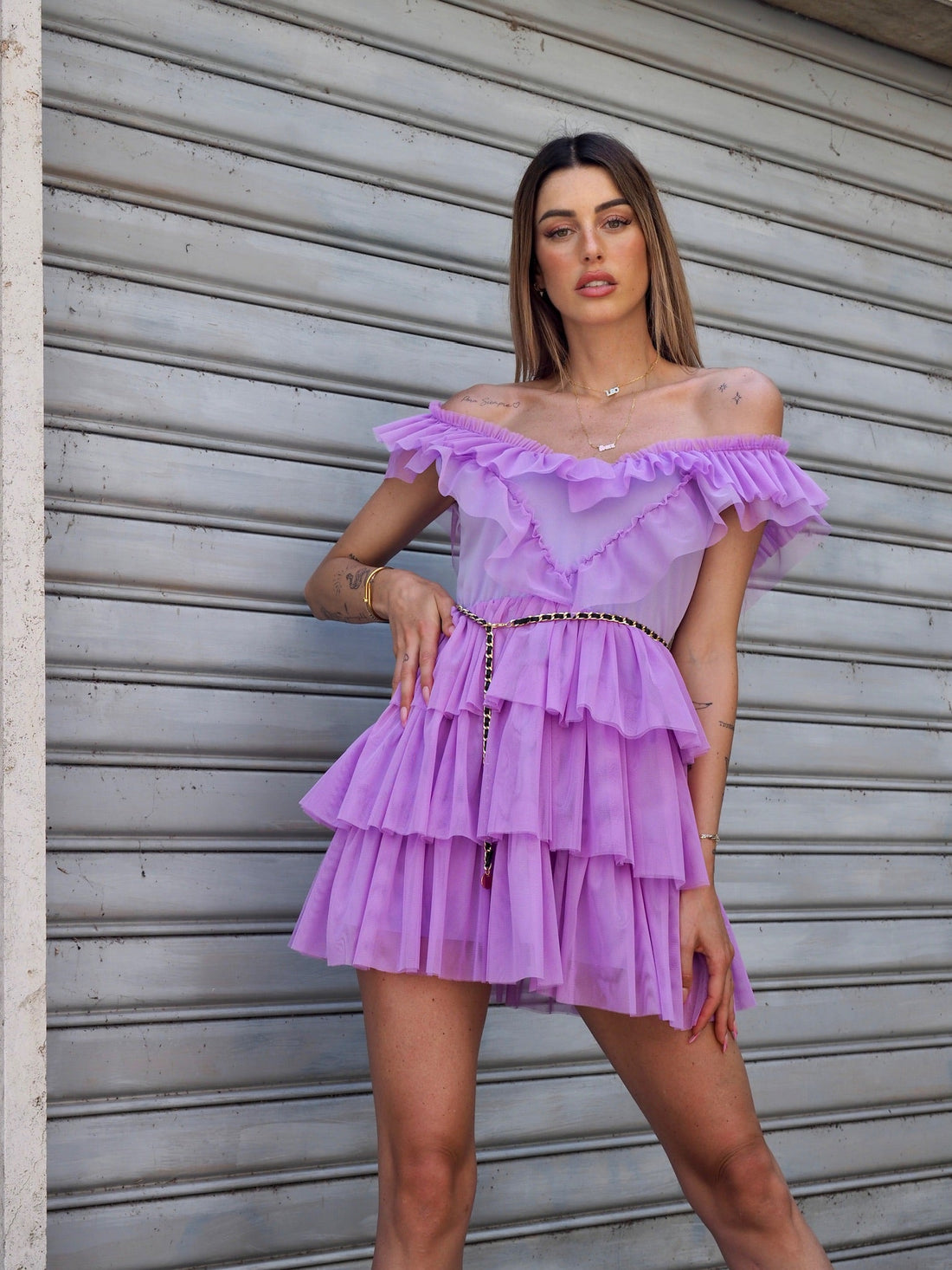 Abito a balze in tulle lilla