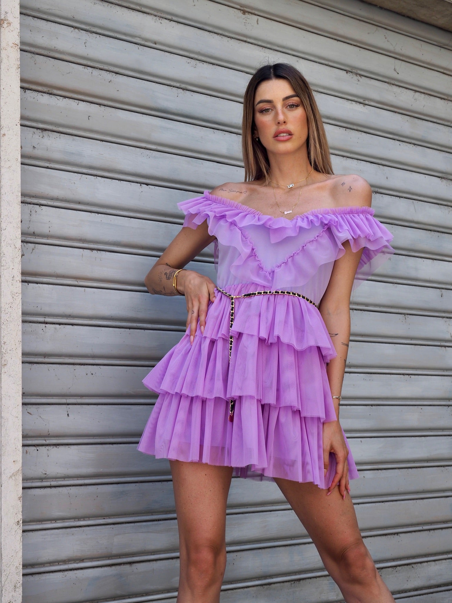 Abito a balze in tulle lilla